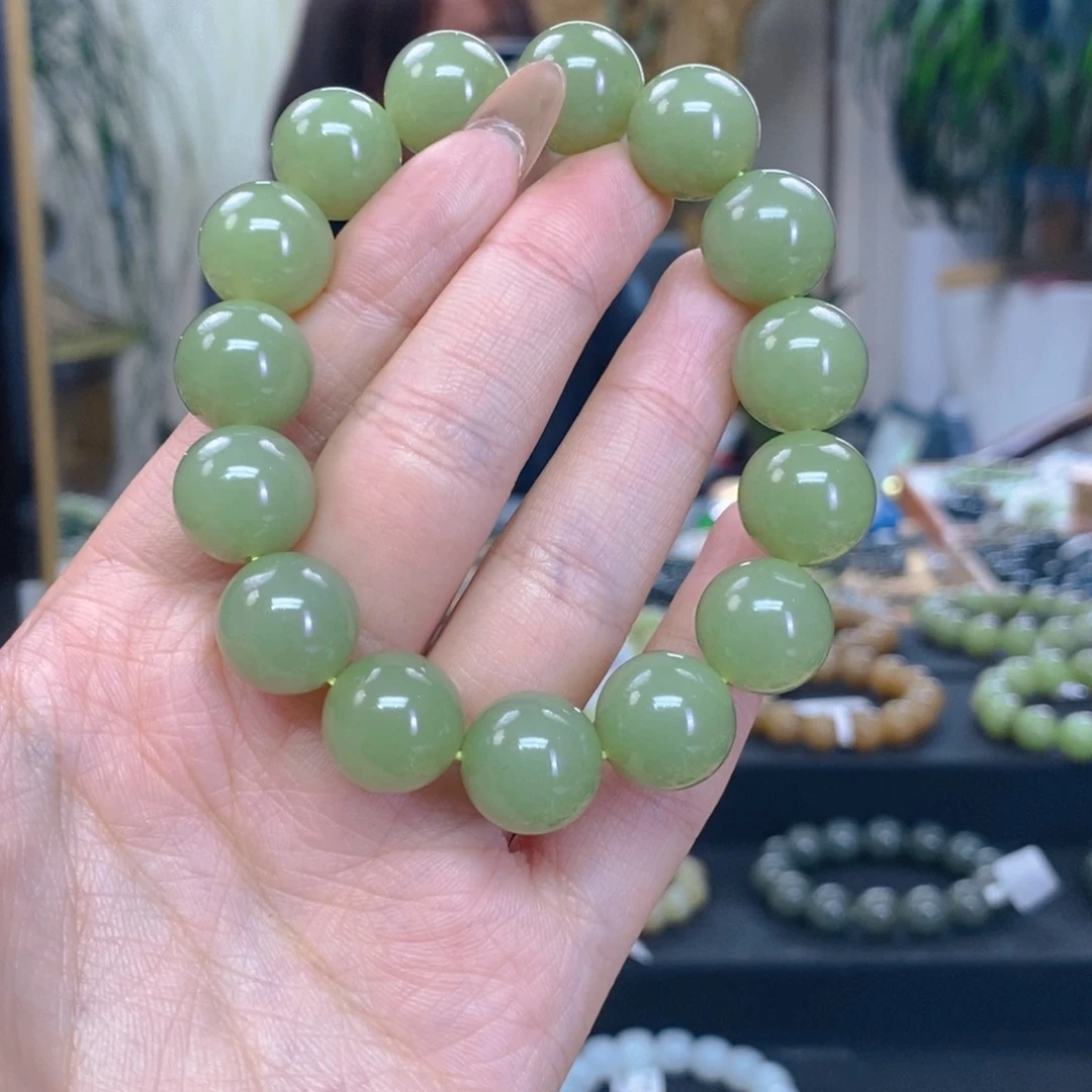 未镶嵌手串和田玉落*