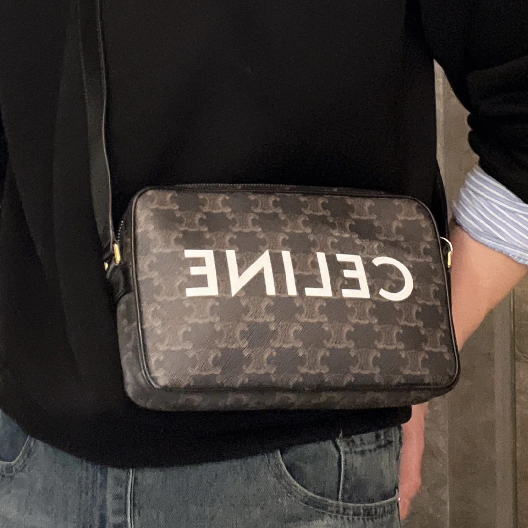 95新 Celine/思琳 【涛】 6CB703 黑色老花相机 斜挎包