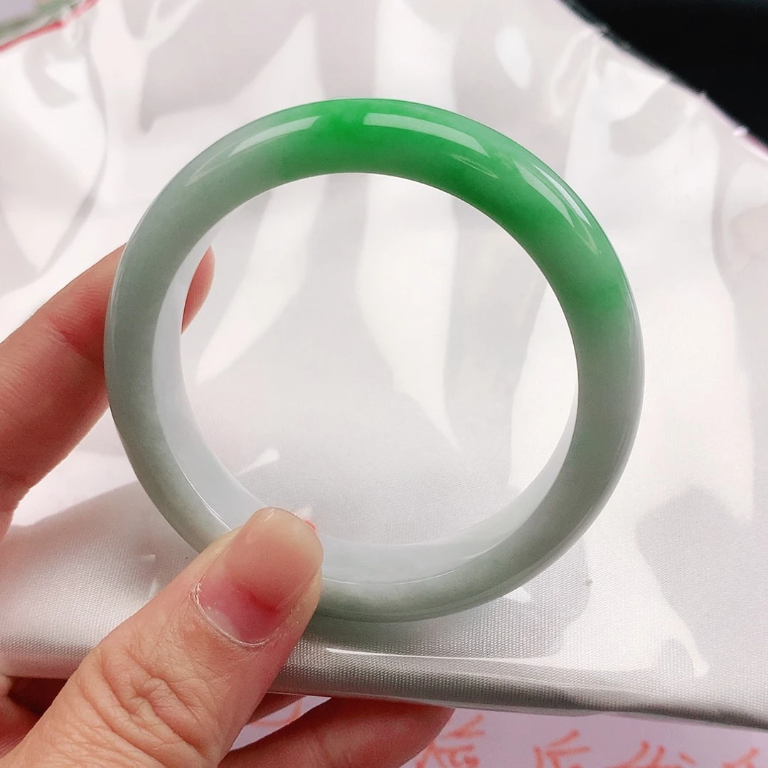 翡翠手镯未镶嵌52圈2506