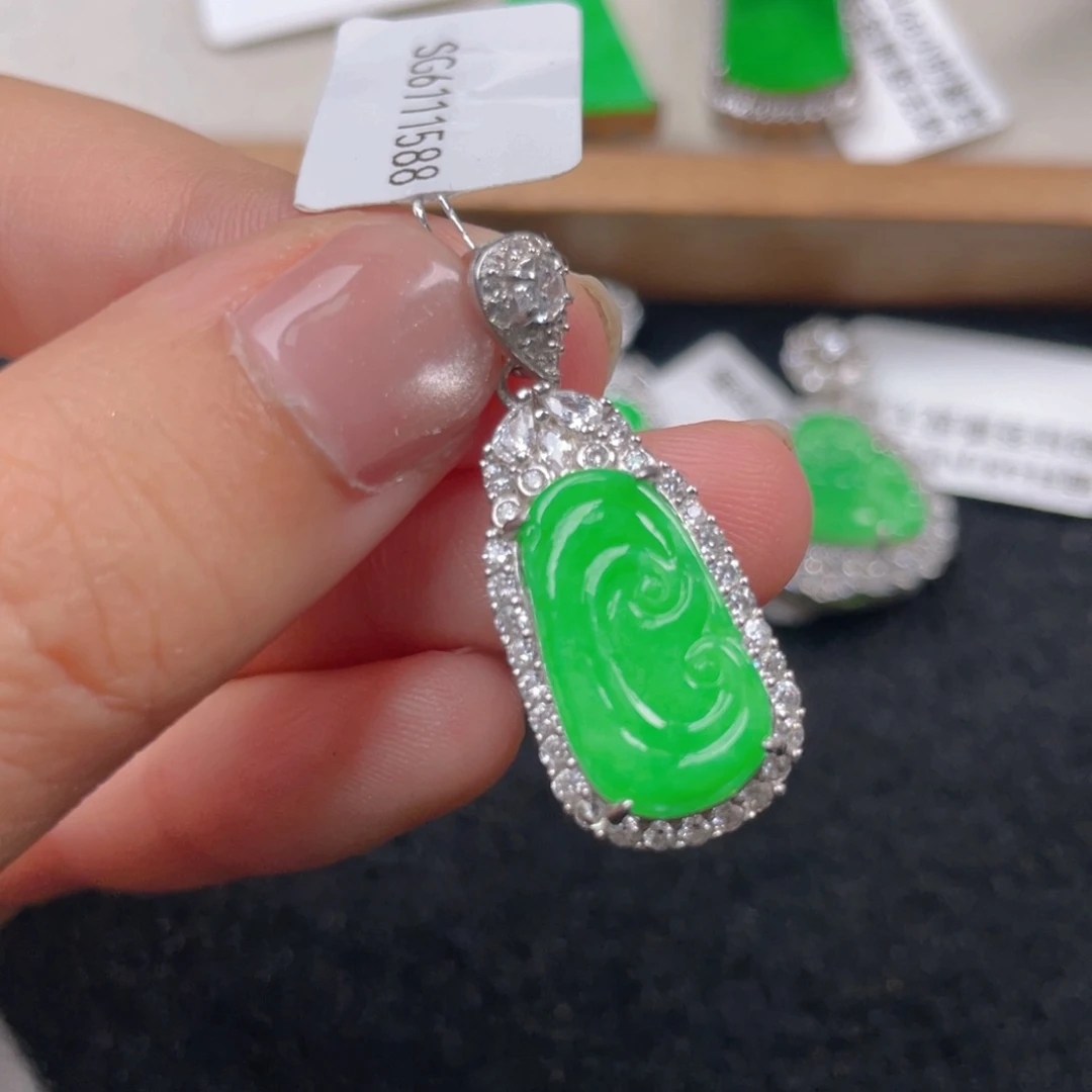 翡翠颈饰银S925镶嵌j j j j j j