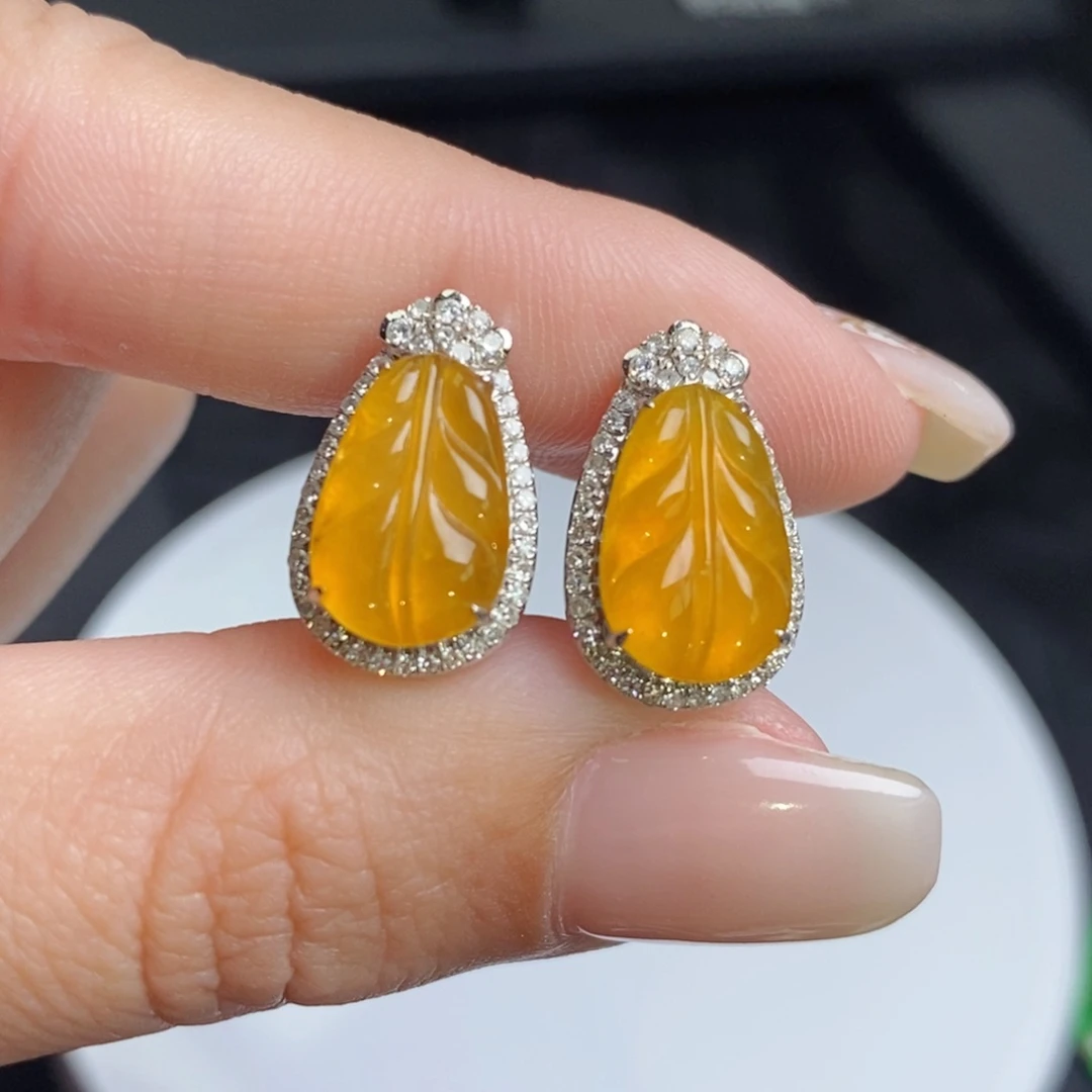 翡翠18K金镶嵌耳饰冰黄翡叶子