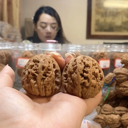 文玩核桃吊坠都****I42将军膀