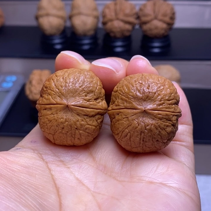 文玩核桃把件铁蛋30