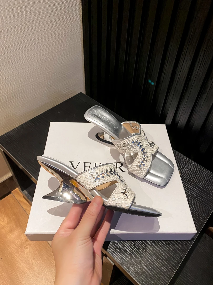 幻彩深海鱼皮拖鞋H拖鞋一字拖外穿夏季气质清时尚方头低跟