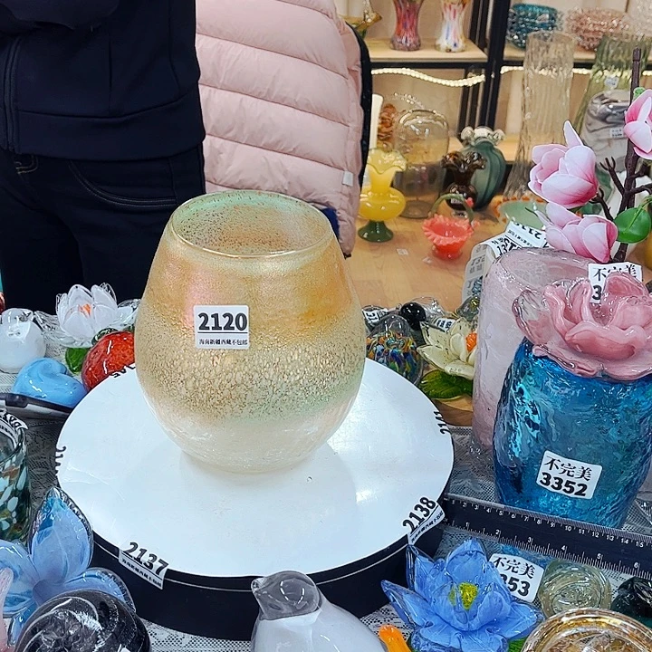 2120 家悦琉璃工艺品