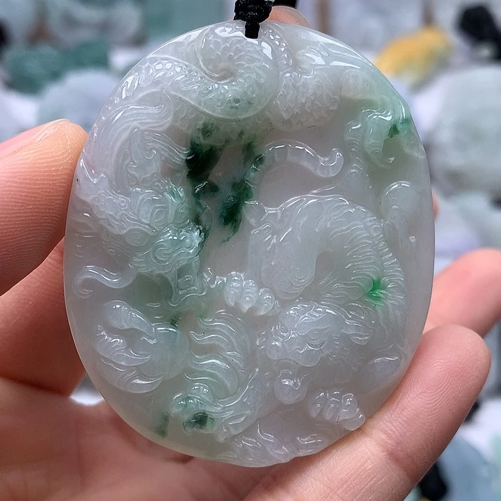 翡翠未镶嵌颈饰虎生威如虎添翼福利