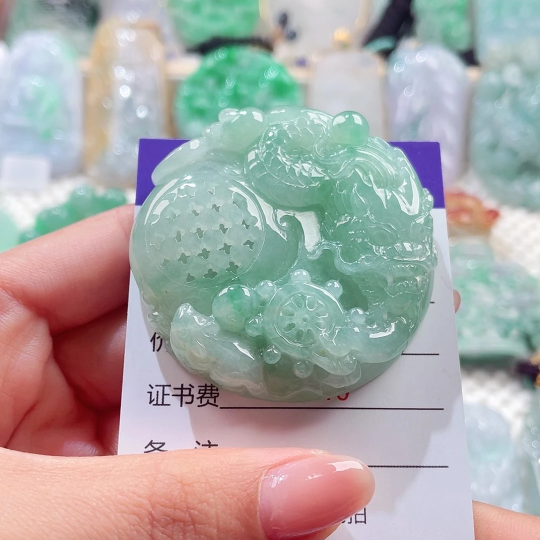 颈饰未镶嵌翡翠龙