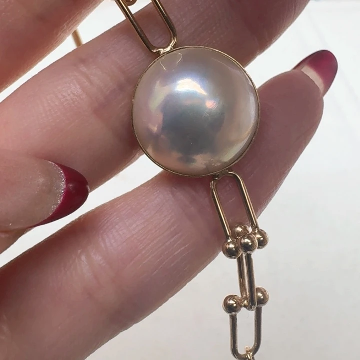 拼合珍珠（马贝珠）手镯18K金镶嵌