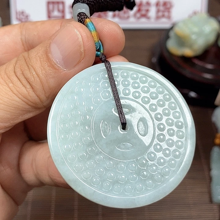 颈饰未镶嵌翡翠天然翡翠玉A货配证书