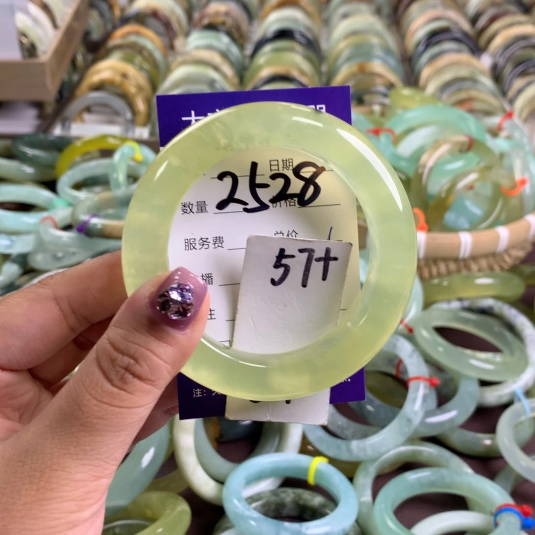 蛇纹石玉未镶嵌手镯2528