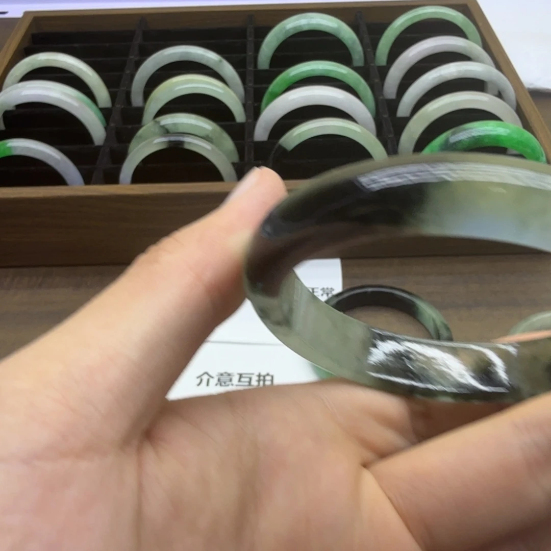 未镶嵌手镯翡翠B36