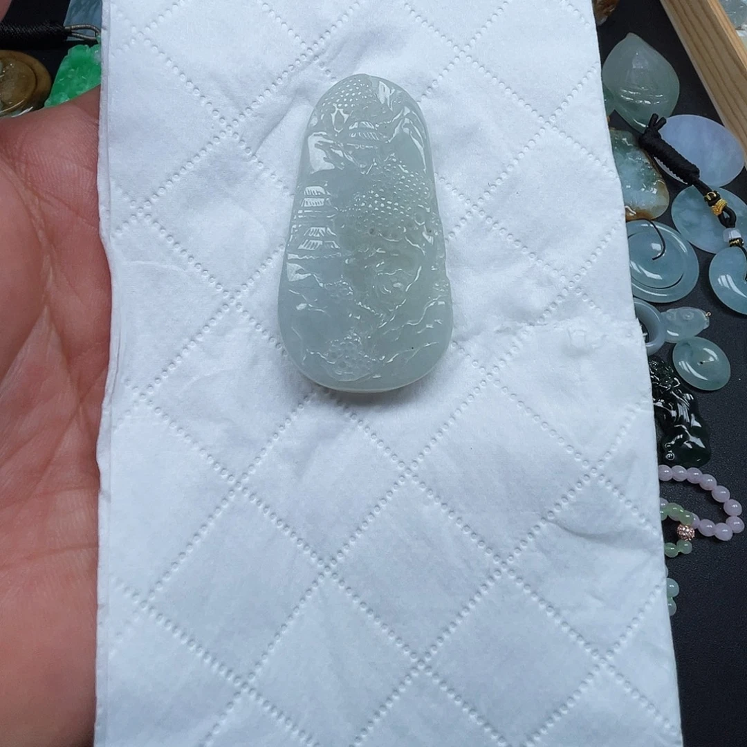 翡翠未镶嵌吊坠(不含链)