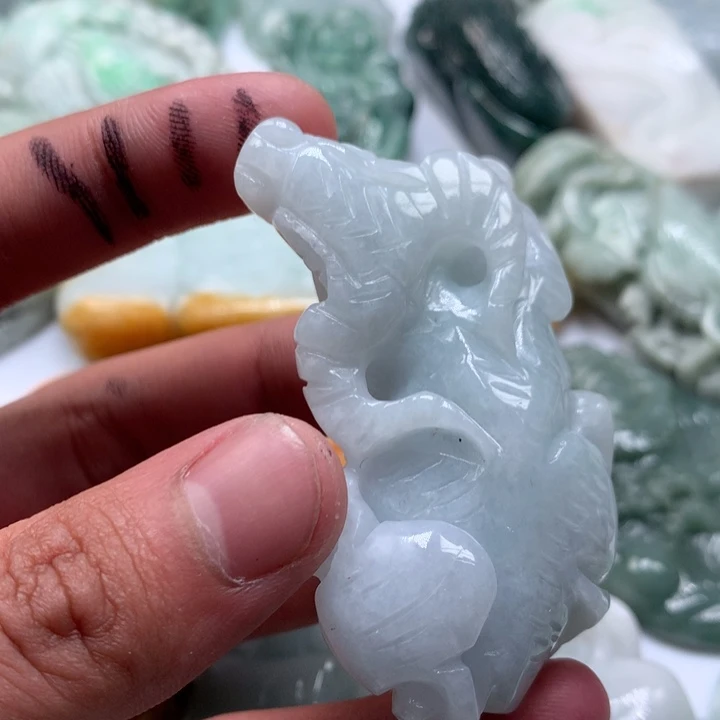 翡翠未镶嵌颈饰保真天然a货翡翠