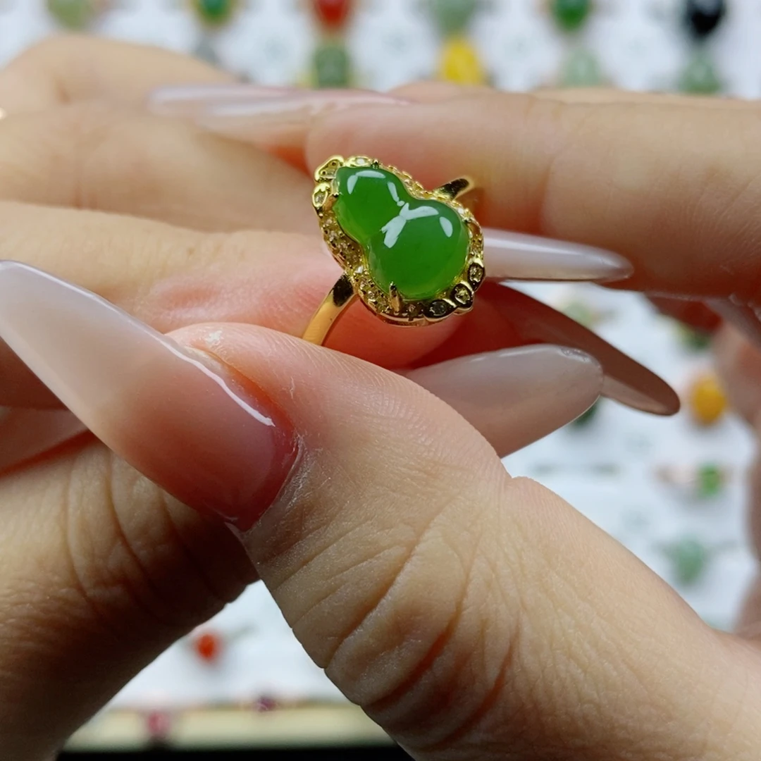 银S925镶嵌戒指和田玉（碧玉）