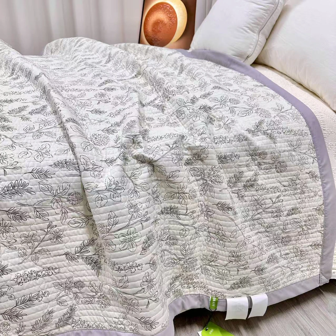 【微瑕】香榭花韵-白底水洗棉绗缝双人床盖2*2.3m