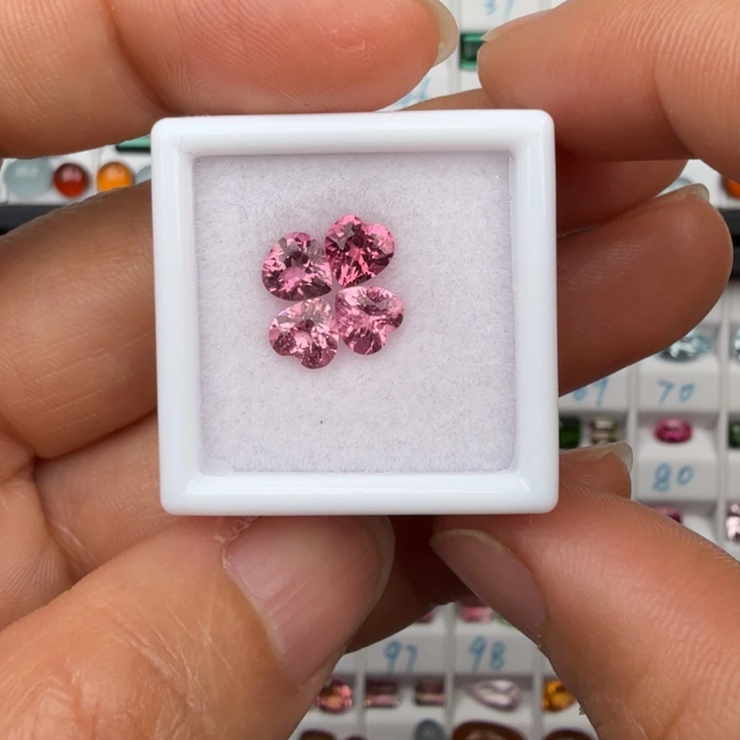 碧玺珠宝半成品未镶嵌天然心5mm多样性发一颗