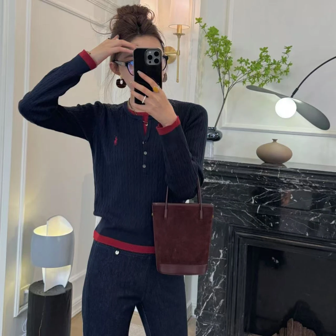 HNIH石艺2025春季新款假两件圆领纽扣刺绣长袖HS8037休闲羊毛毛衣