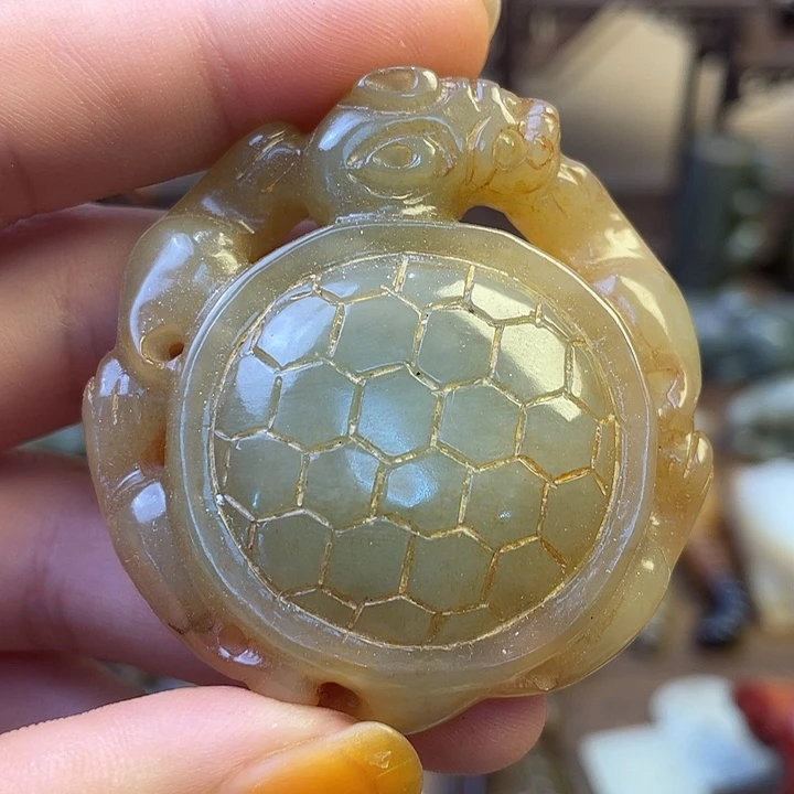 和田玉（糖玉）未镶嵌挂件