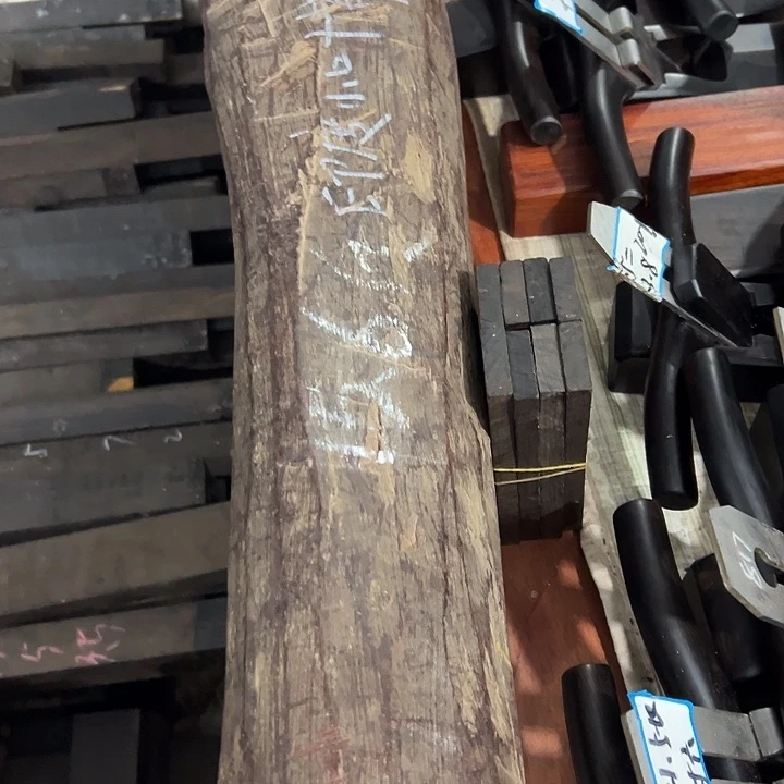 印度檀香紫檀木料子一个