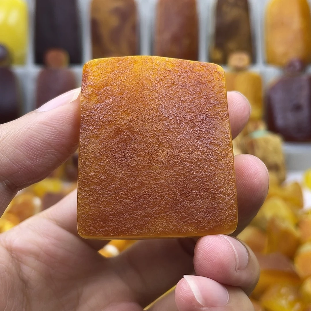 未镶嵌定制琥珀牌子