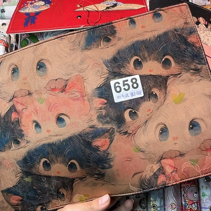 织绣?****?香云纱a5活页不加纸不打气眼658。