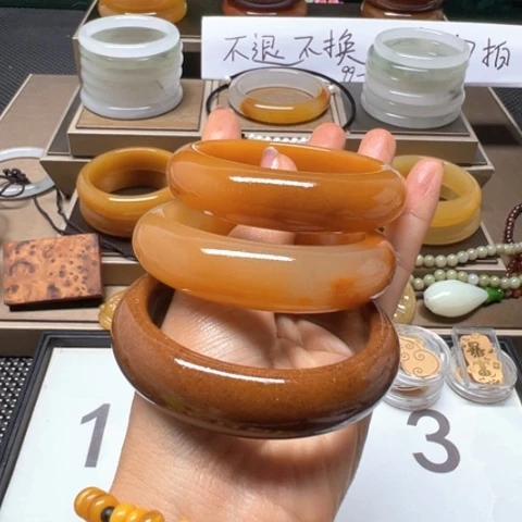 石英质玉（黄龙玉）未镶嵌手镯