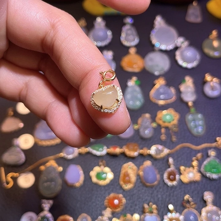 翡翠银S925镶嵌吊坠(不含链)天然翡翠