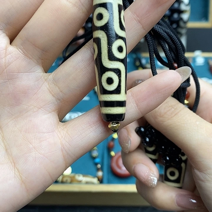 玛瑙/玉髓合金颈饰
