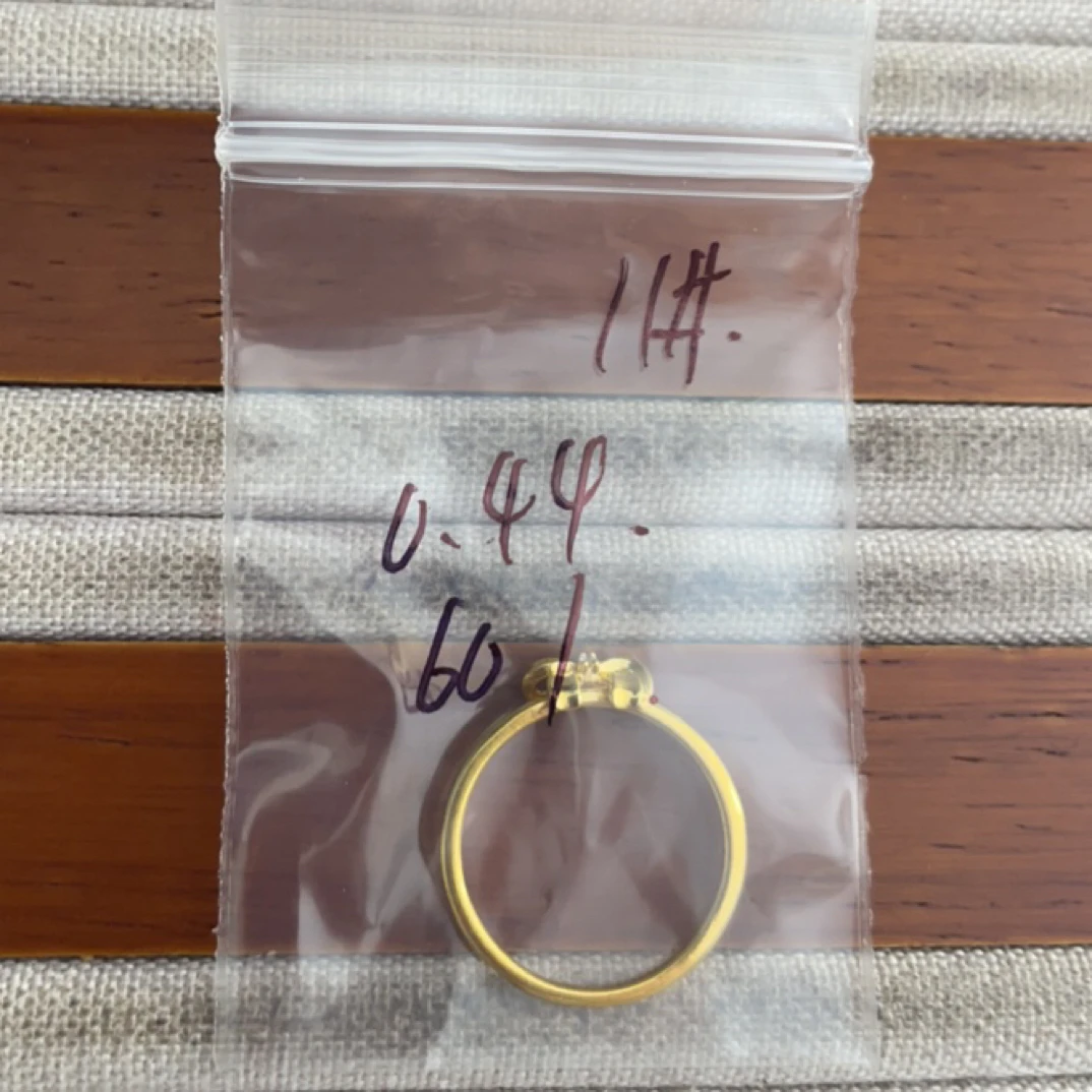 A1克重0.44 11号 在逃公主蝴蝶结6D戒指 足金999