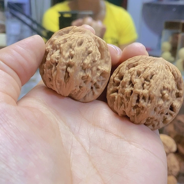 【闪购商品】文玩核桃把件39虎头