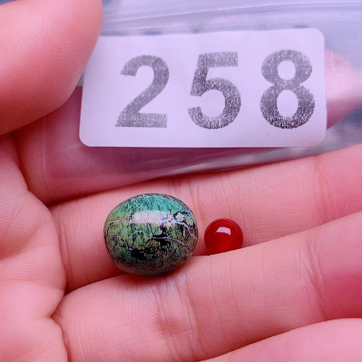 未镶嵌绿松石珠宝奇石