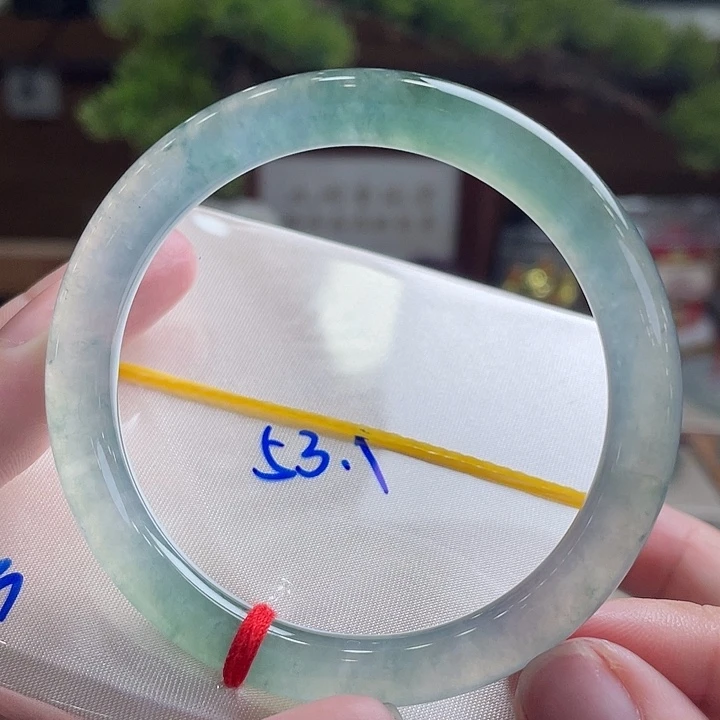 翡翠未镶嵌手镯53.1冰棍宝石冰绿