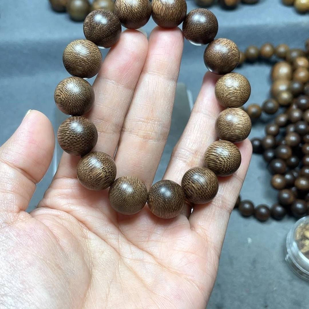 沉香手串芽庄白棋1.5