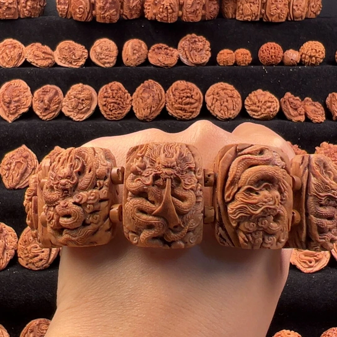 吊坠桃核桃核雕刻九龙手牌