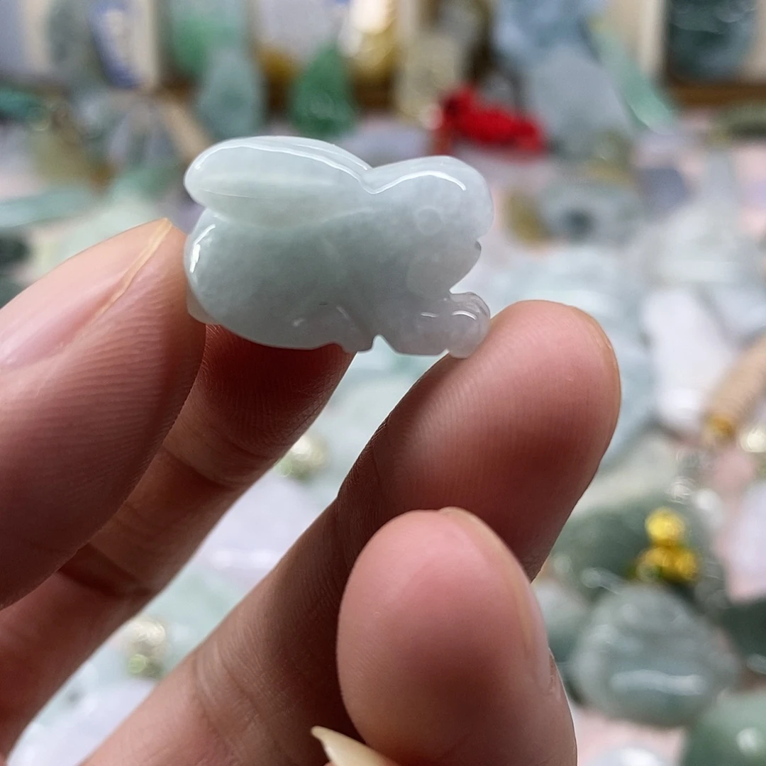 颈饰未镶嵌翡翠天然