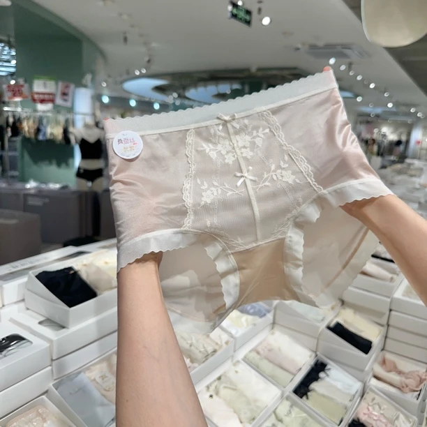 轻薄透气冰丝缎精美内裤女法式蕾丝中腰包臀三角裤3条85-130斤