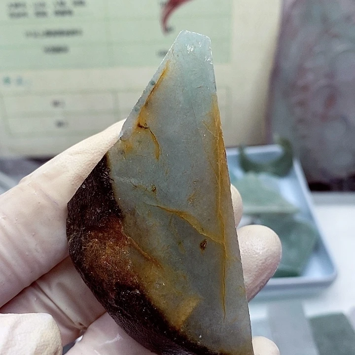 翡翠颈饰未镶嵌缅甸翡翠A货边角