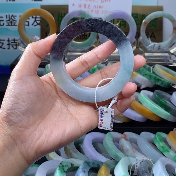 未镶嵌手镯定制翡翠