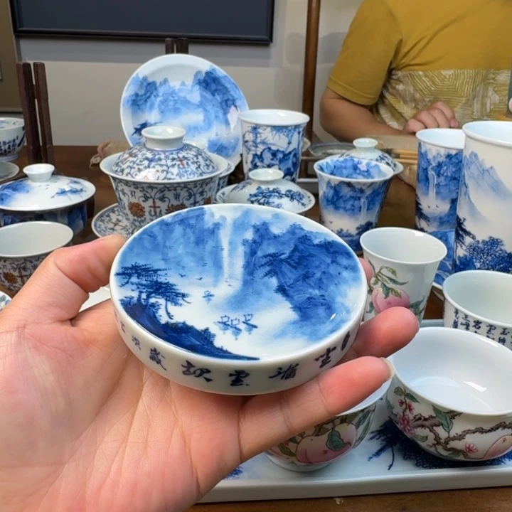 杯子山水画是山水山水