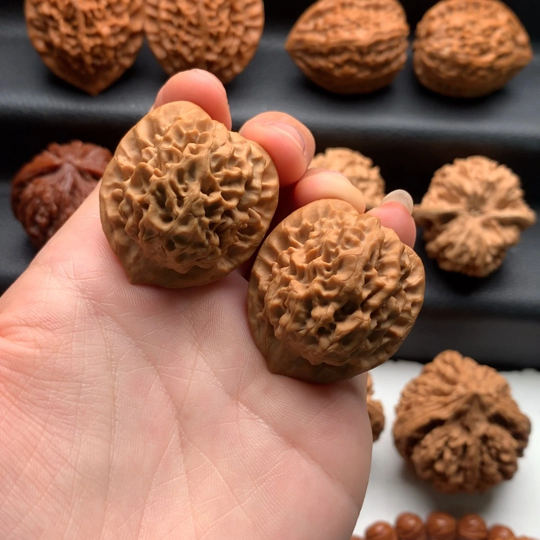 吉***懿文玩核桃把件秦闷