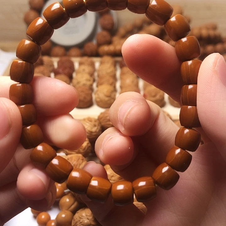 橄榄核雕刻直切精工