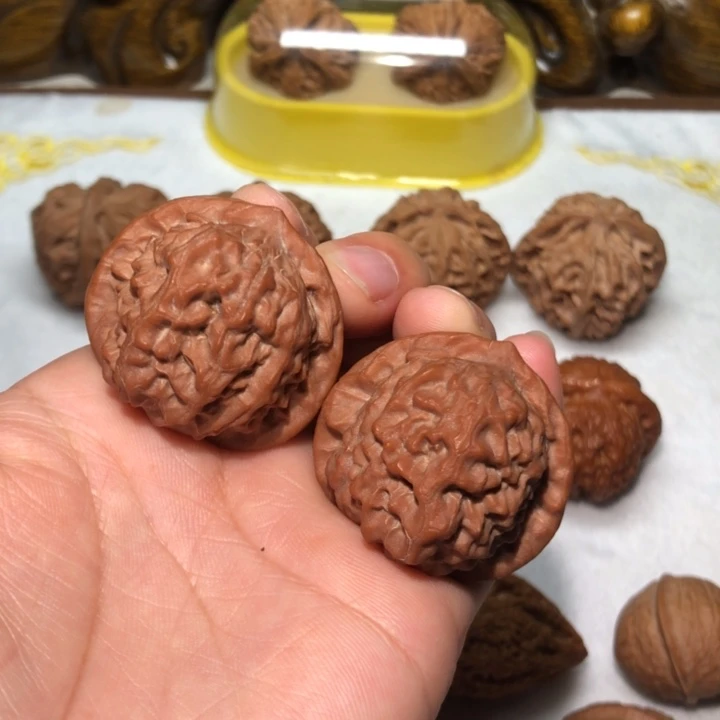 文玩核桃38瓷娃娃