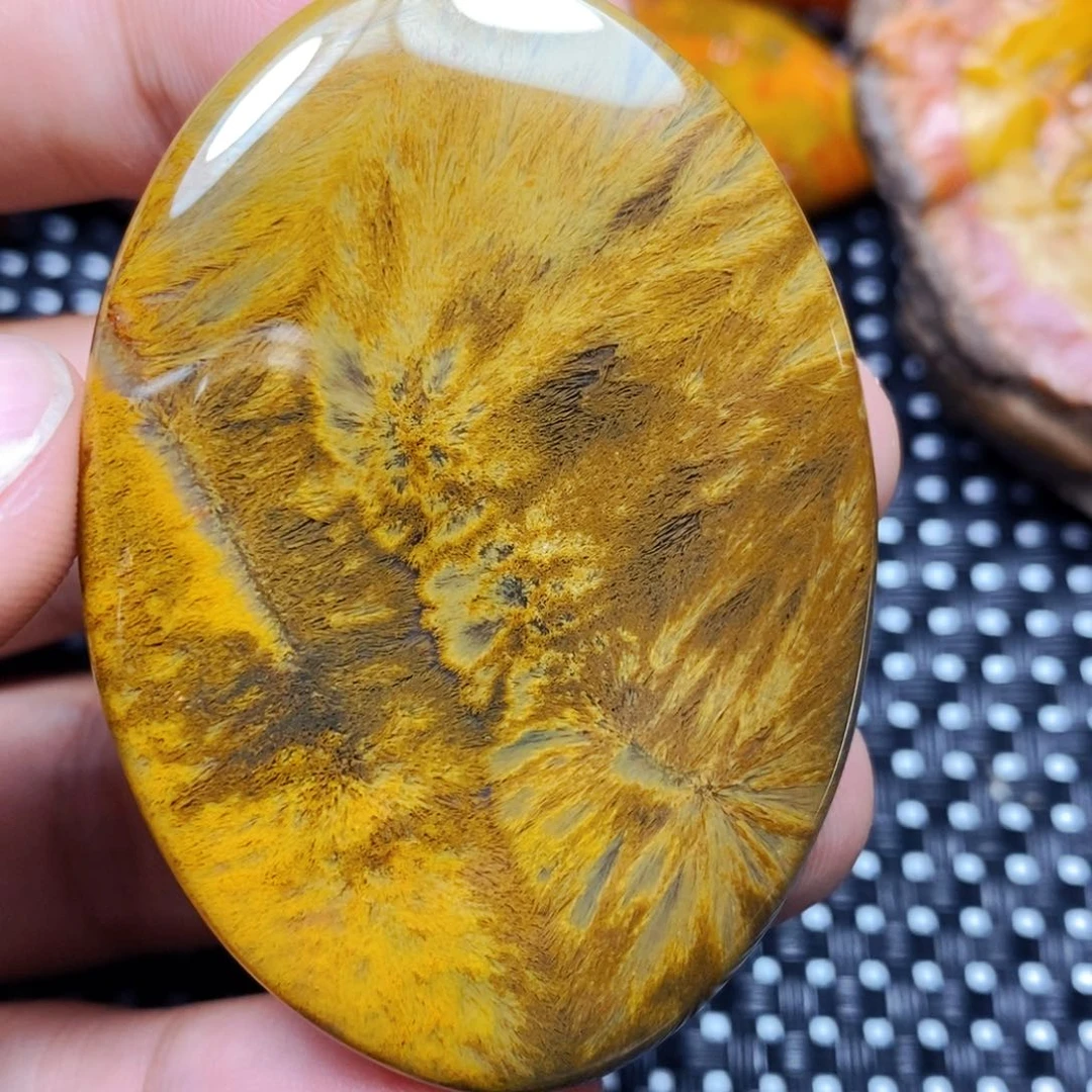 未镶嵌颈饰玛瑙/玉髓隋*