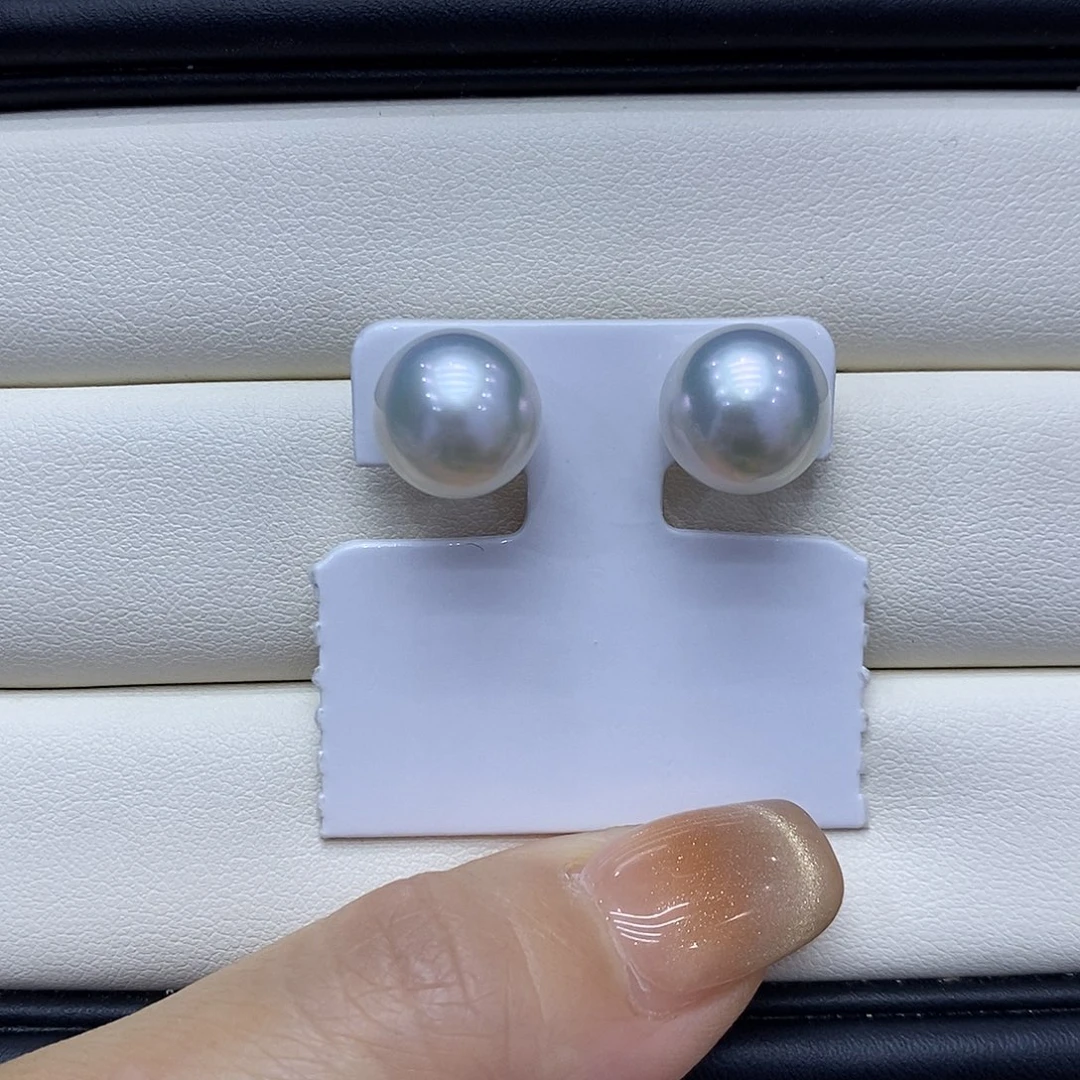 18K金镶嵌海水珍珠耳饰?****?11到12点位