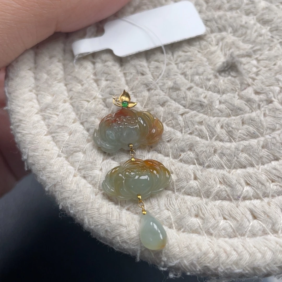 翡翠18K金镶嵌颈饰天然A货缅甸翡翠