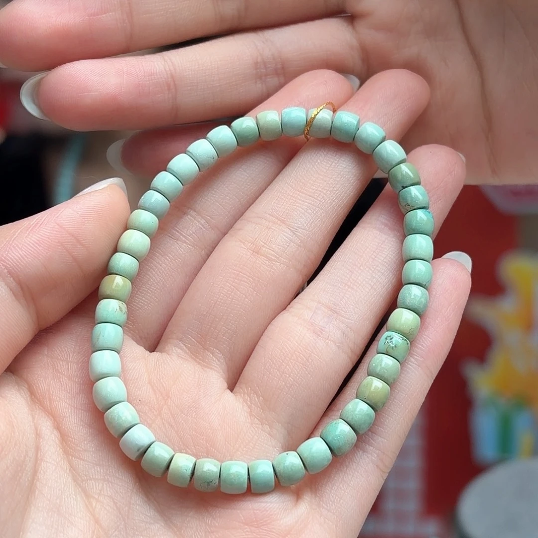 绿松石未镶嵌颈饰