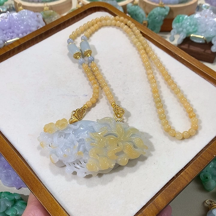 翡翠未镶嵌颈饰翡翠吊坠