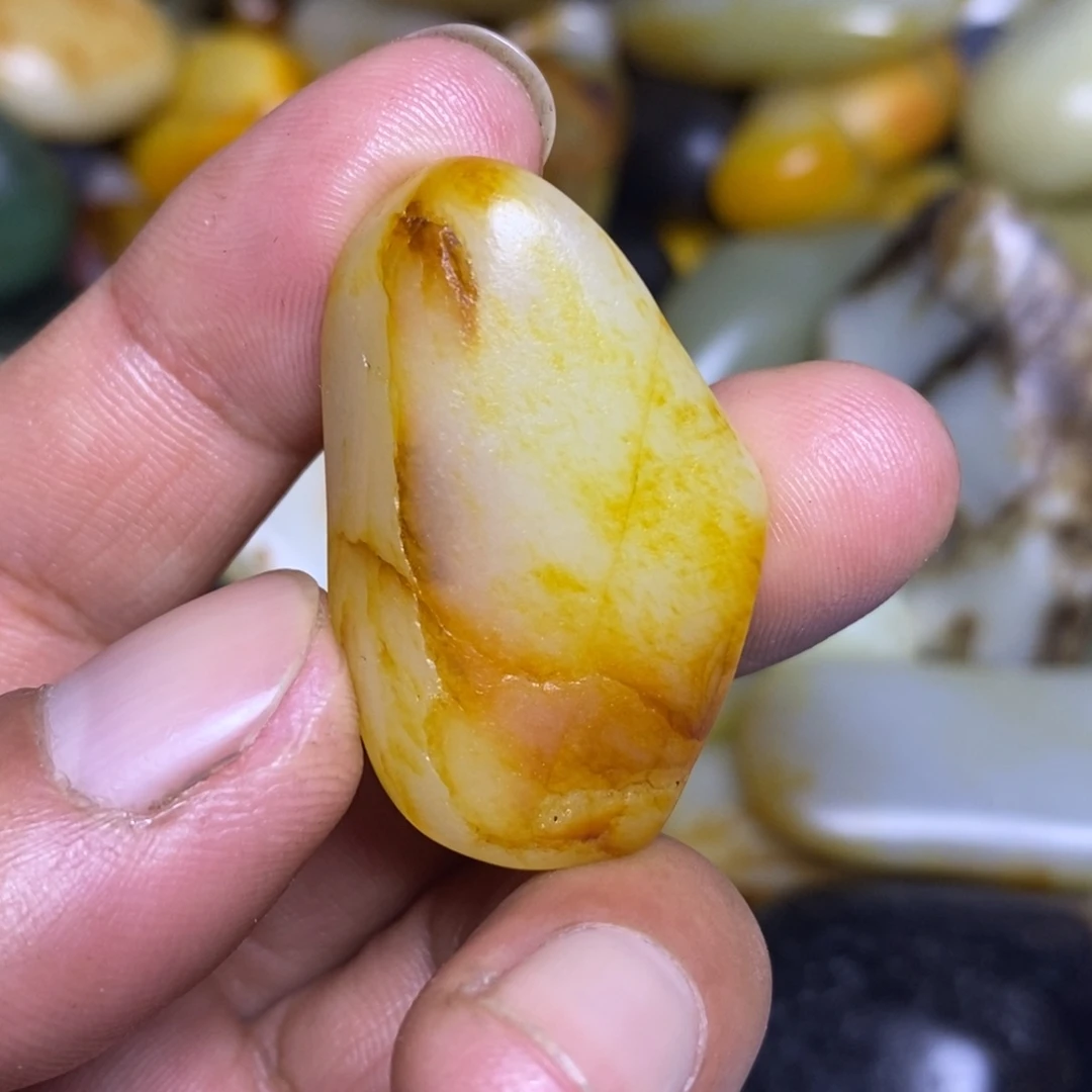和田玉（糖玉）未镶嵌挂件