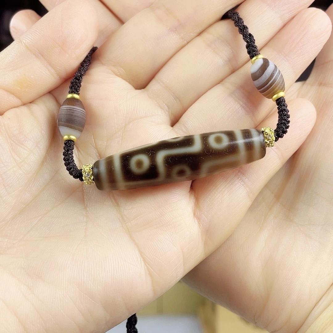 薛***合金颈饰玛瑙/玉髓天缘