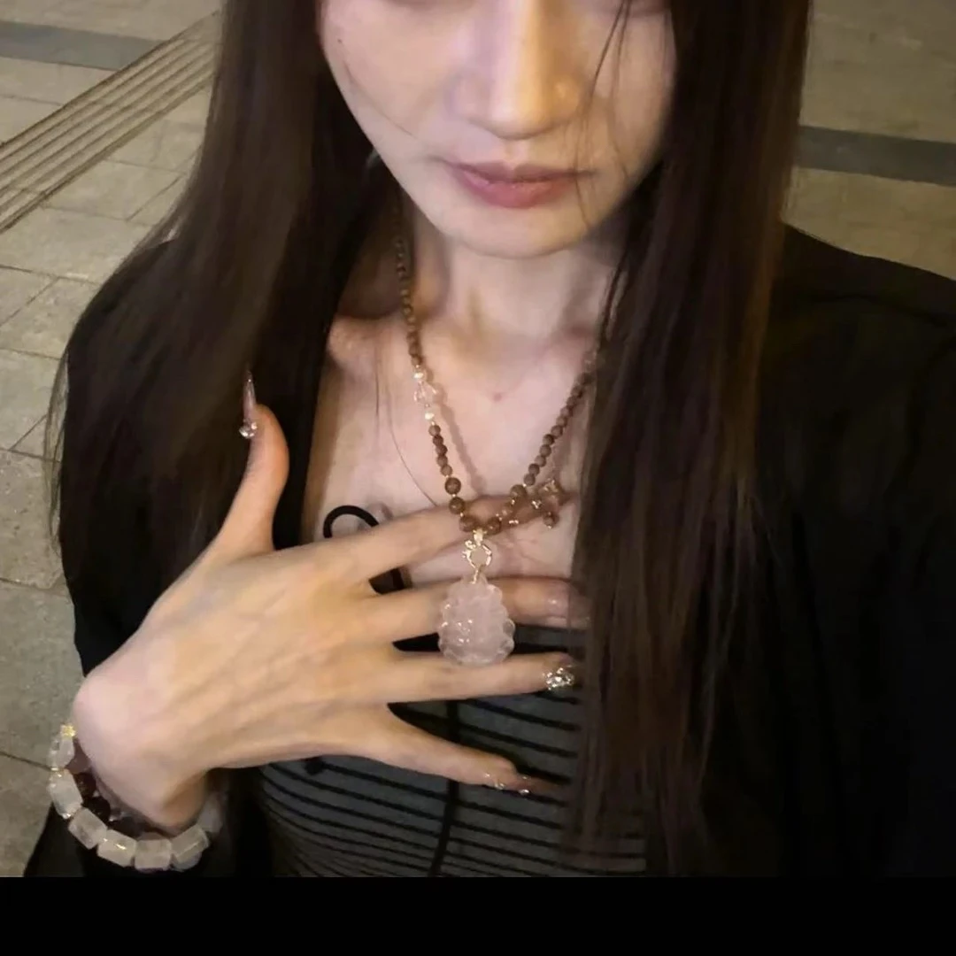 S741 粉晶狐狸吊坠+檀木设计款项链 多样性发一